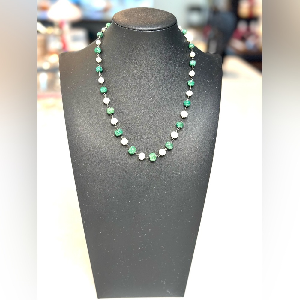 💚💚 Raw Cut Emerald and Pearl Necklace 💚💚